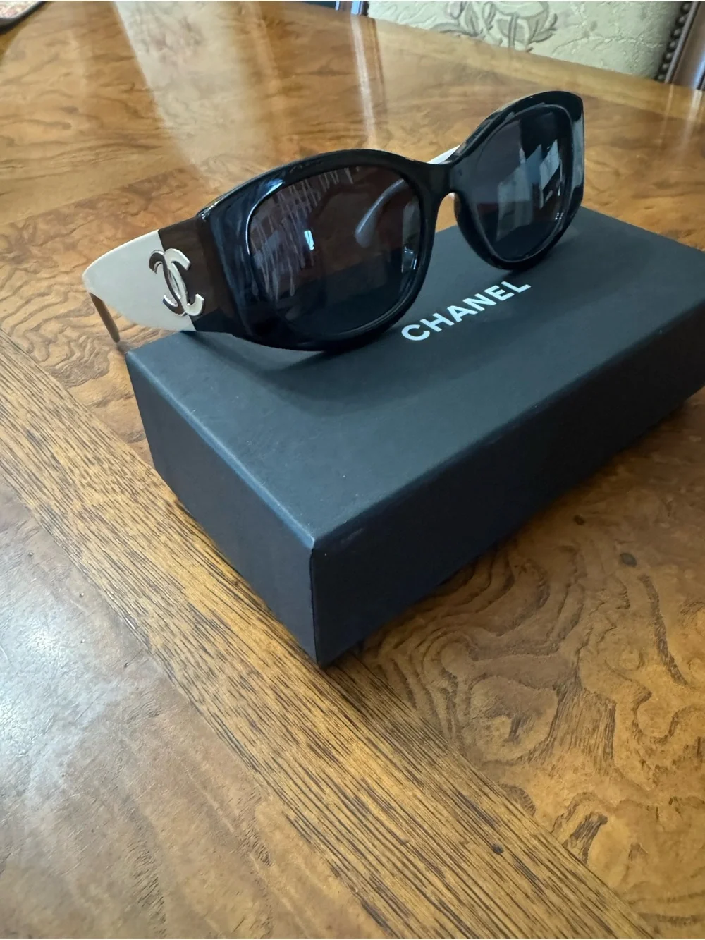 Chanel Oval Sunglasses Beige/black with case, box